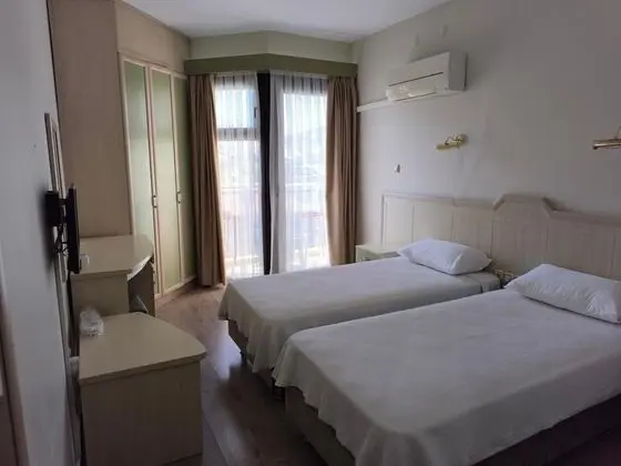Standart Oda, Deniz Manzaralı, Balkonlu