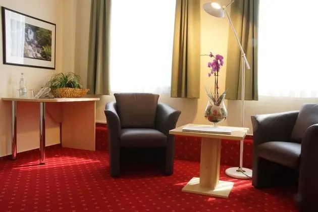 Comfort Tek Büyük Yataklı Oda, Bahçe Manzaralı
