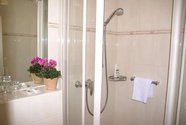 Superior Tek Büyük Yataklı Oda, Bahçe Manzaralı