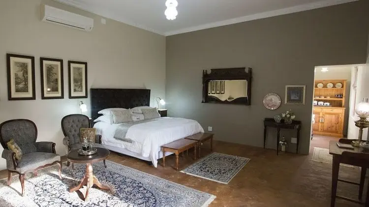Luxury Room - King / Twin