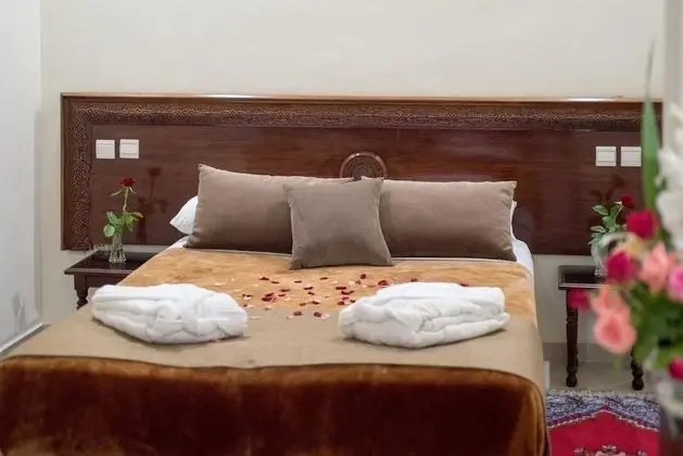 Basic Tek Büyük veya İki Ayrı Yataklı Oda