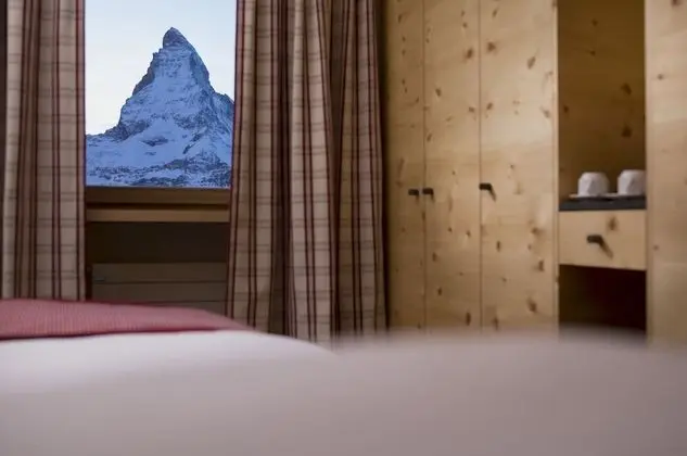 Junior Süit, Balkon, Dağ Manzaralı (Matterhorn)
