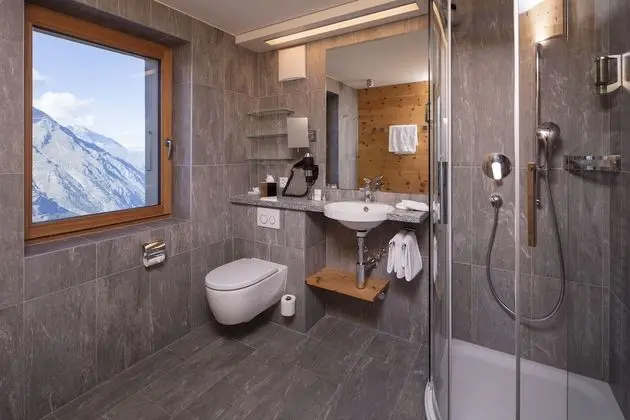 Junior Süit, Balkon, Dağ Manzaralı (Matterhorn)