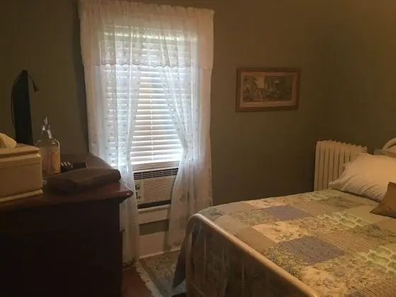 Hayley's Room With Shared Bath