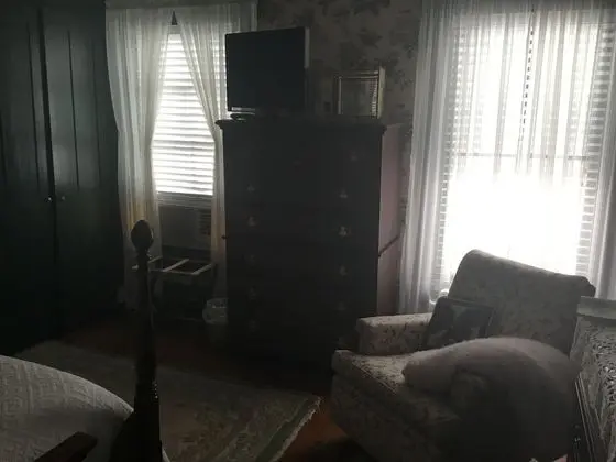 Liza's Room With Shared Bath