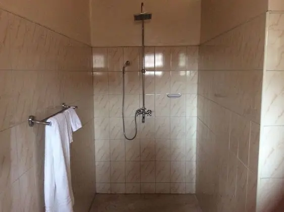 Family Tek Büyük Yataklı Oda