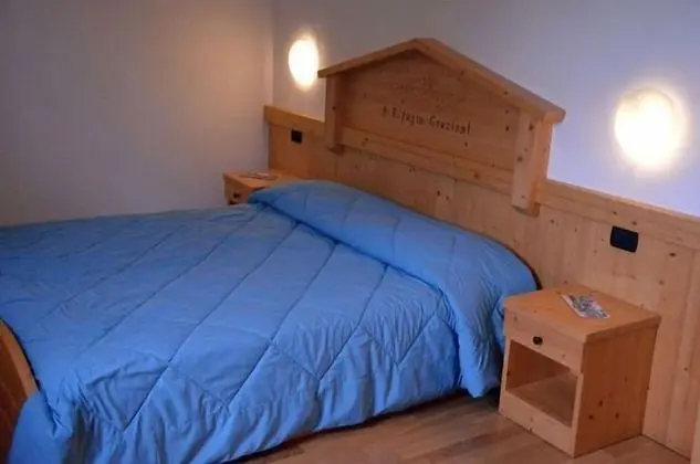 Oda, 1 Büyük (Queen) Boy Yatak, Sigara İçilmez, Dağ Manzaralı