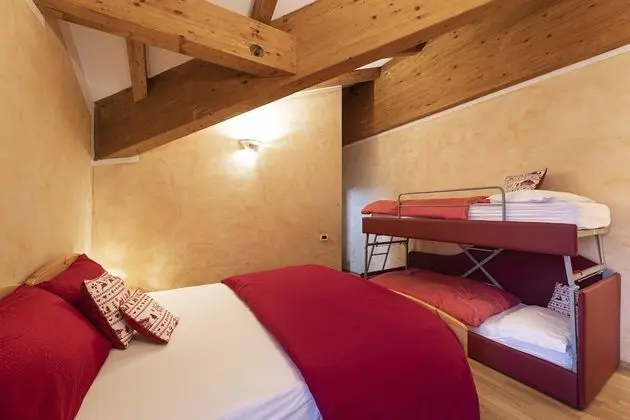 Standard Dört Kişilik Oda