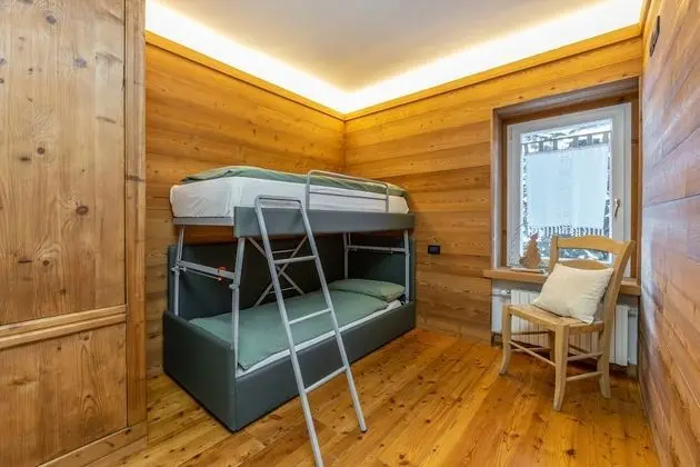 Superior Dört Kişilik Oda, Dağ Manzaralı