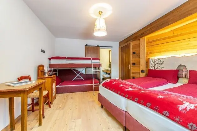 Superior Dört Kişilik Oda, Dağ Manzaralı