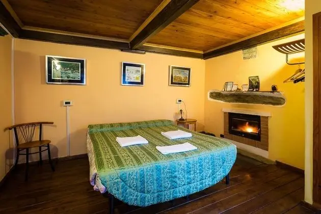 Oda, Banyolu/Duşlu (Shared Shower)