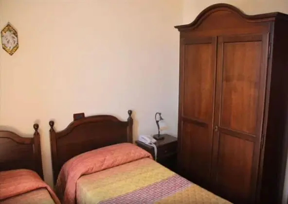 Tek Büyük veya İki Ayrı Yataklı Oda