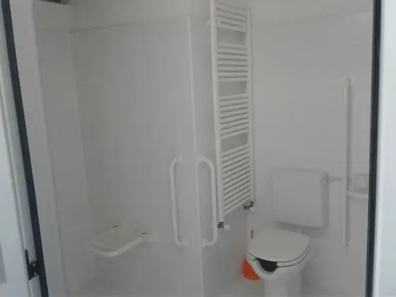 Tek Büyük veya İki Ayrı Yataklı Oda, Sigara İçilmez, Ortak Banyo