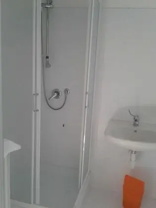 Tek Büyük veya İki Ayrı Yataklı Oda, Sigara İçilmez, Ortak Banyo