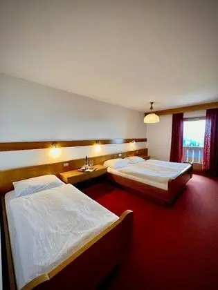 Standard Üç Kişilik Oda, Balkon, Dağ Manzaralı