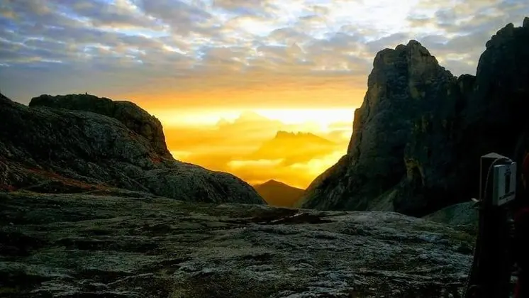 Dört Kişilik Oda, Ortak Banyo
