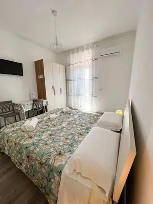 Üç Kişilik Oda, Özel Banyo