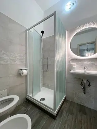 Üç Kişilik Oda, Özel Banyo