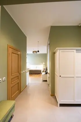 Studio Apartment, Kitchen