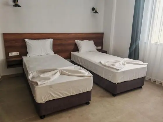 standart iki ayrı yataklı twin oda