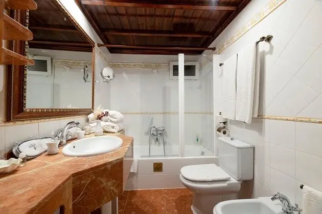 Romantic Oda, Teras, Kısmi Deniz Manzaralı