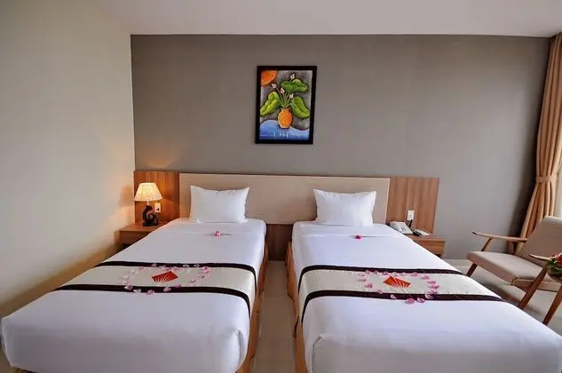 Senior Oda, Şehir Manzaralı