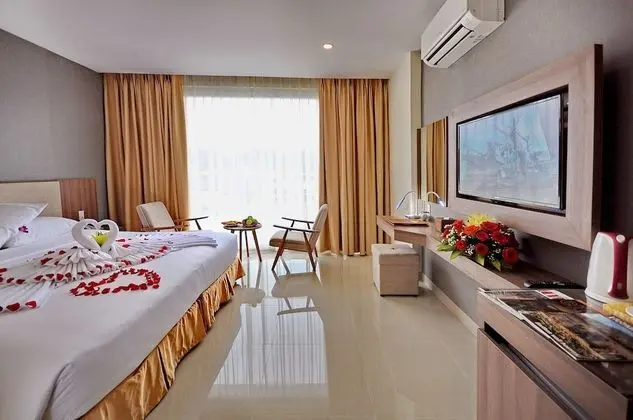 Senior Oda, Şehir Manzaralı
