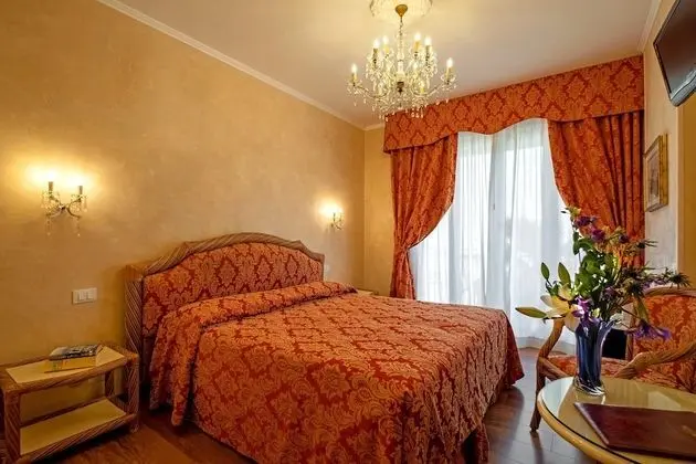 Standard Üç Kişilik Oda