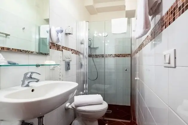 Standard Üç Kişilik Oda