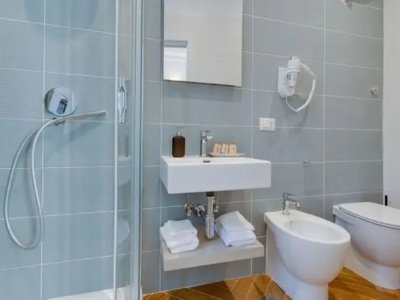 Comfort Tek Büyük veya İki Ayrı Yataklı Oda