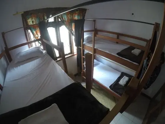 Basic Ortak Ranzalı Oda (4 beds)