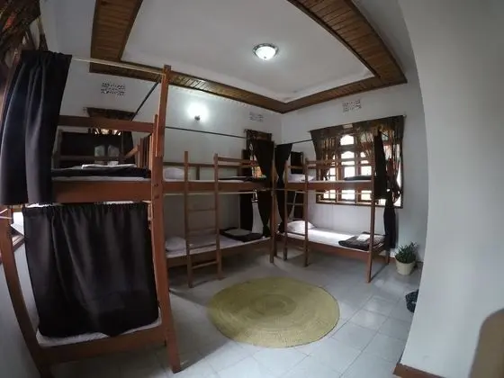 Basic Ortak Ranzalı Oda (6 beds)