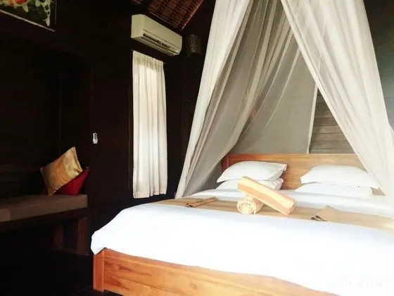 Superior Bungalov, 1 En Büyük (King) Boy Yatak, Havuz Manzaralı