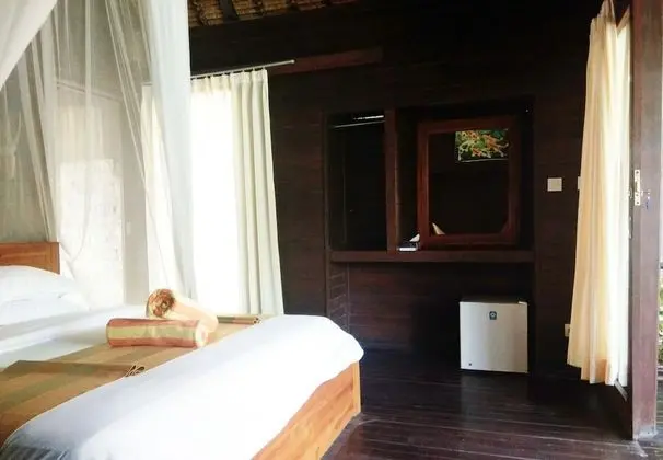 Superior Bungalov, 1 En Büyük (King) Boy Yatak, Havuz Manzaralı