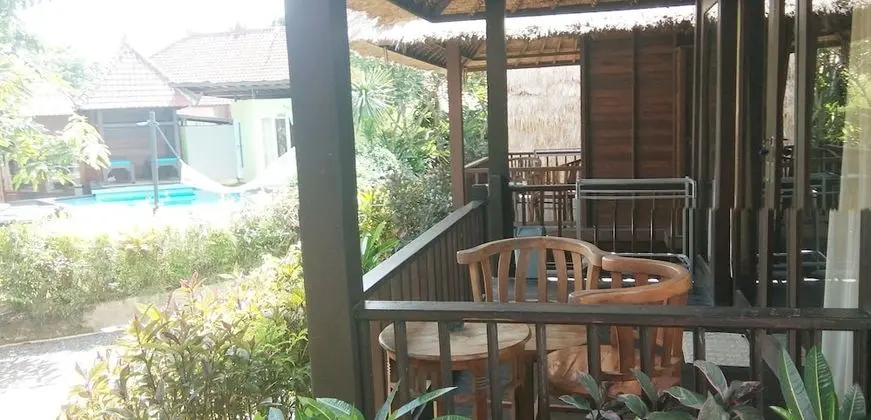 Superior Bungalov, 1 En Büyük (King) Boy Yatak, Havuz Manzaralı