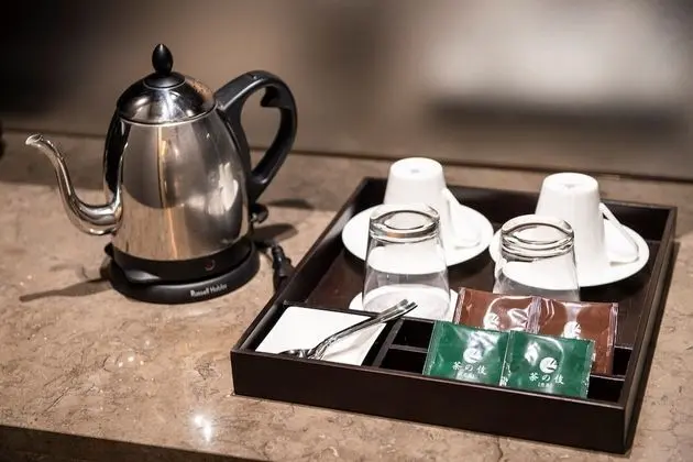 İki Ayrı Yataklı Oda, Sigara İçilmez