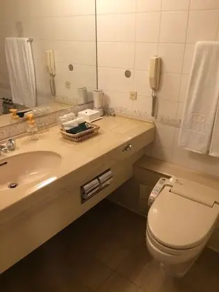 Tek Kişilik Oda, Sigara İçilmez