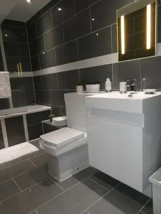 Luxury Apart Daire, Banyolu/Duşlu