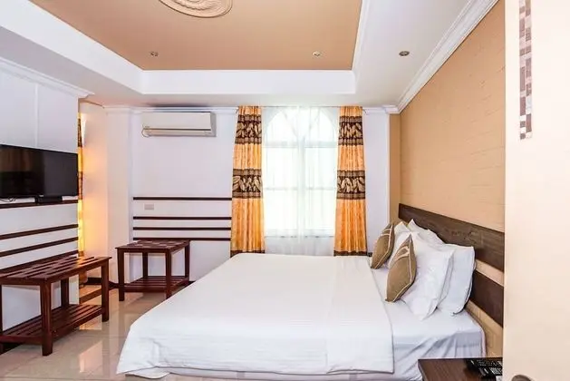 Deluxe Tek Büyük Yataklı Oda