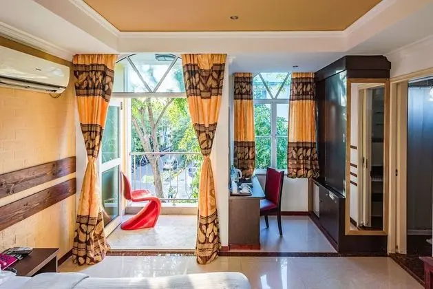 Deluxe Tek Büyük Yataklı Oda