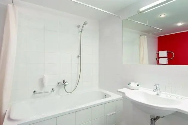 Standard Double or Twin 1 Double Bed or 2 Twin Beds