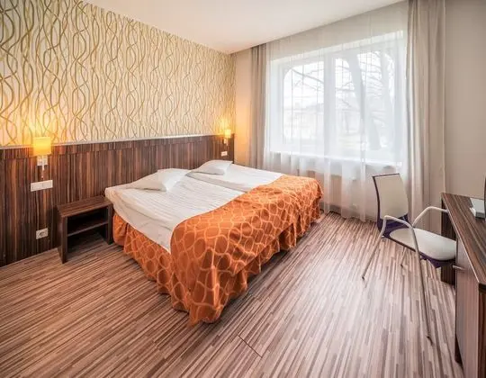 Standard Double or Twin 1 Double Bed or 2 Twin Beds