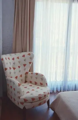Standart Geniş Oda, Sokak Manzaralı, Fransız Balkonlu