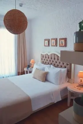 Standart Geniş Oda, Sokak Manzaralı, Fransız Balkonlu