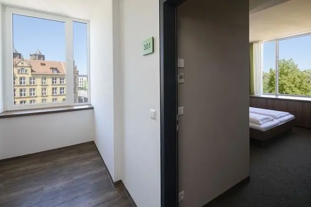 Üç Kişilik Oda (Familienzimmer)