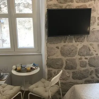 City Tek Büyük Yataklı Oda