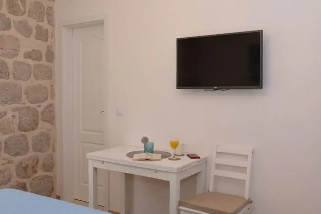 City Tek Büyük Yataklı Oda