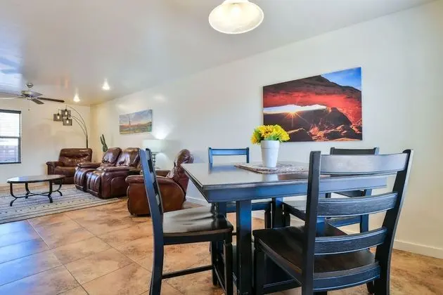 Ev, Birden Çok Yatak, Sıcak Su Havuzu, Dağ Manzaralı (Rim Vista 15A3)