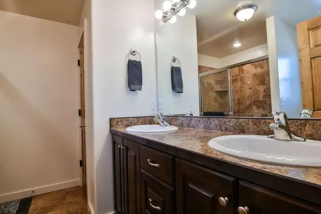 Ev, Birden Çok Yatak, Sıcak Su Havuzu, Dağ Manzaralı (Rim Vista 15A3)