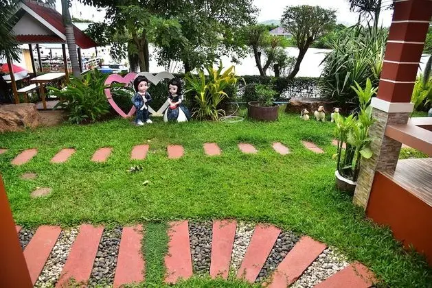 2 Rooms Bungalow